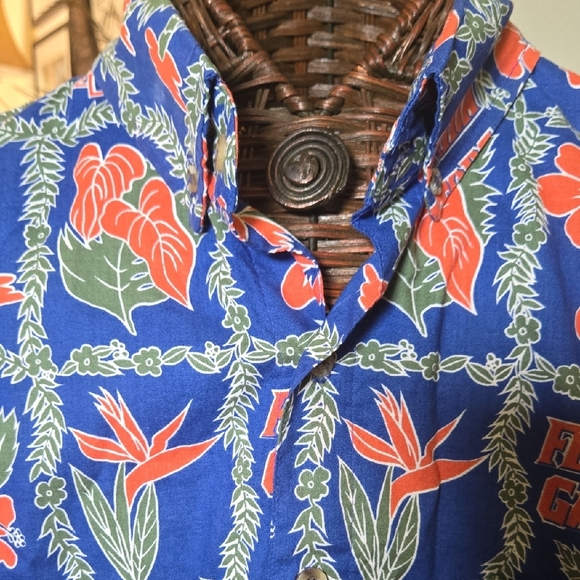 Vibrant Florida Gators Blue and Orange Men's Hawaiin Shirt - Picture 5 of 14